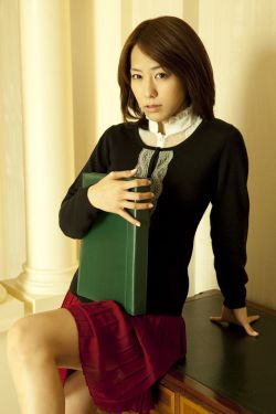 日本年轻的母亲5观整有限中