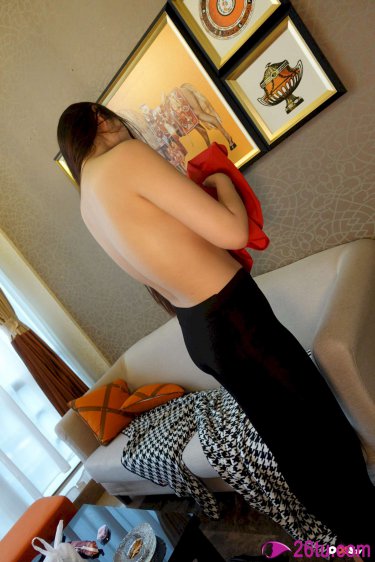 亚洲AV色吊丝无码水果