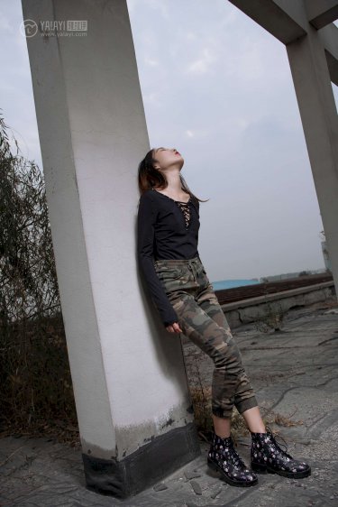 5个黑人躁我一个视频