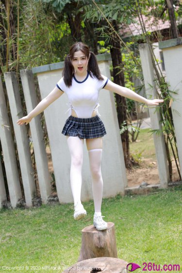 精灵变国语高清